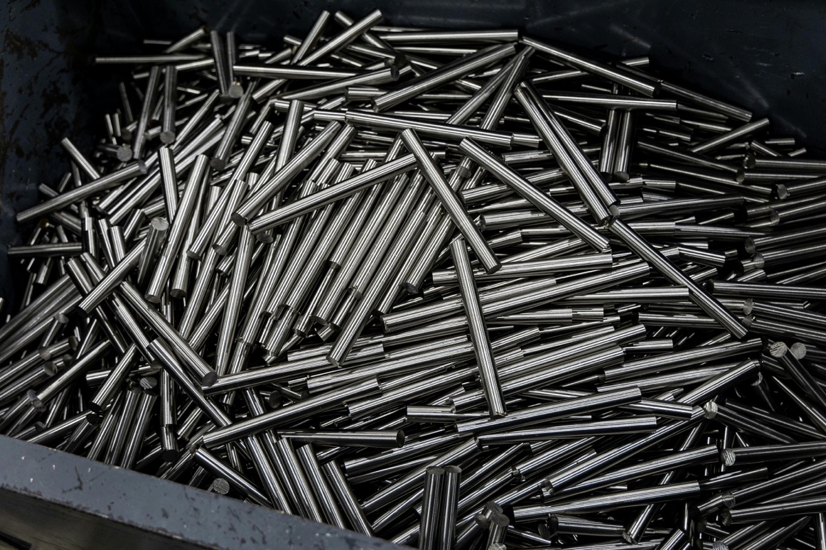 Metal rods
